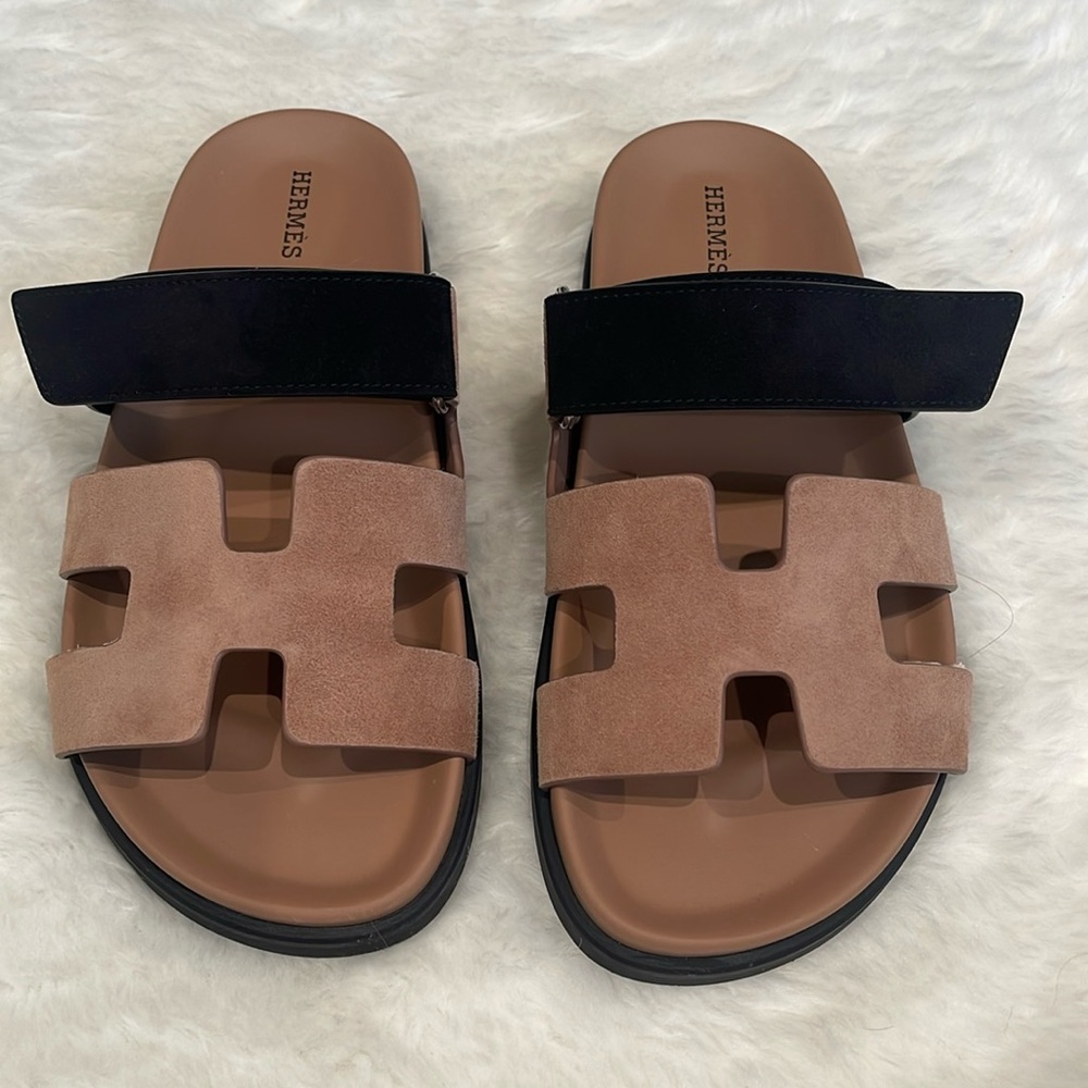 Hermes Chypre Sandal 38.5 VE Rose Perle/Noir